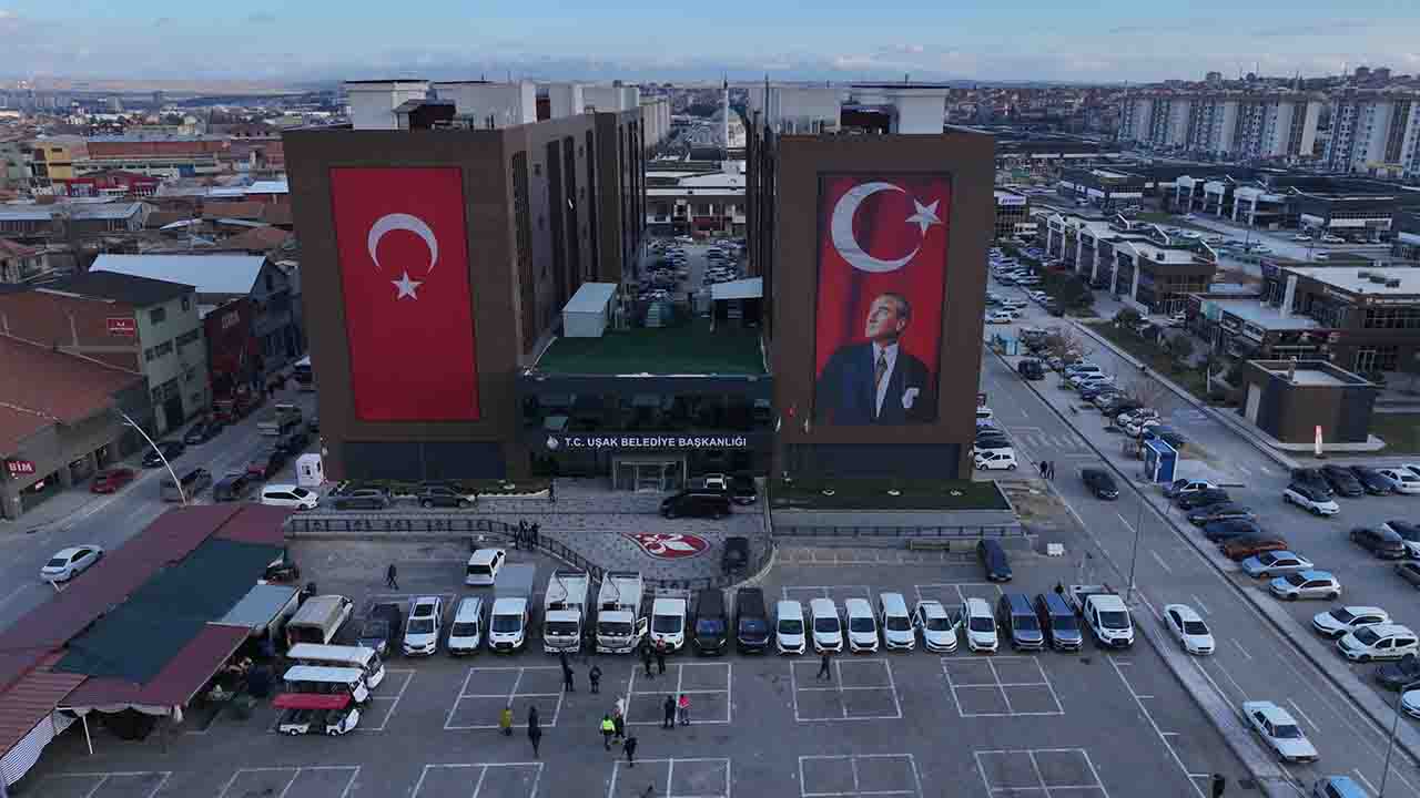Uşak Belediyesi Bütçe Fazlası Veren 10 İl Belediyesi Arasına Girdi