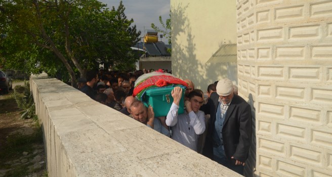 Kalp krizi geçiren liseli Fatmagül toprağa verildi