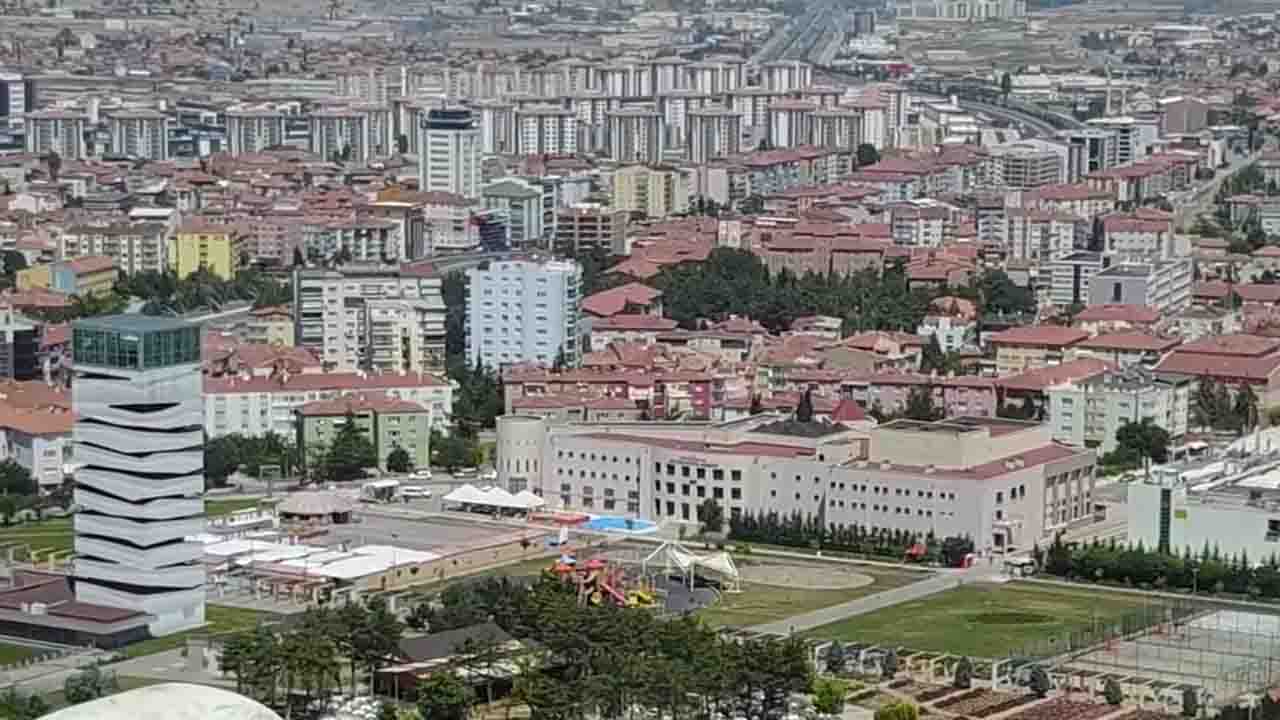 Herkes Doğduğu Yerde Yaşasaydı Uşak’ın Nüfusu Kaç Olurdu?