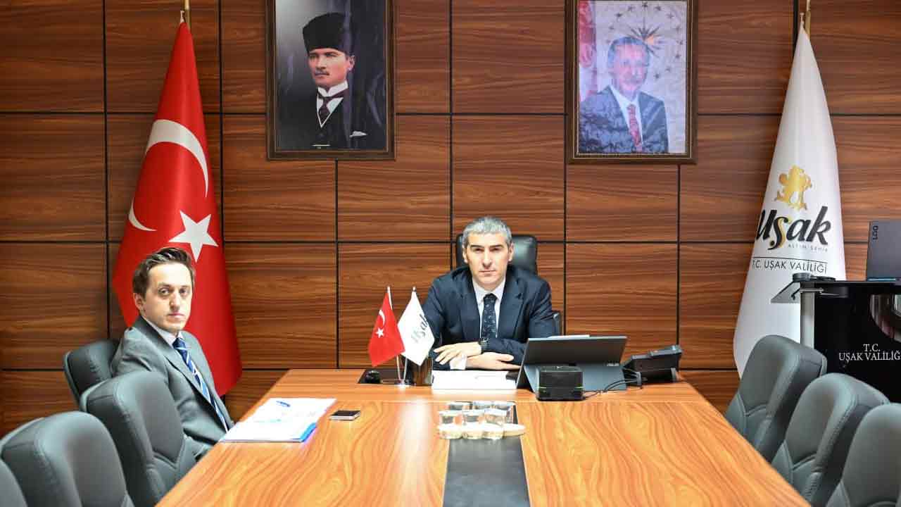 Vali Dr. Naci Aktaş Düzensiz Göçle Mücadele Koordinasyon Kurulu Toplantısı’na katıldı