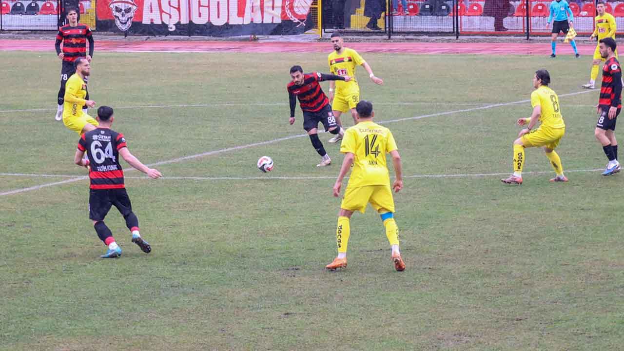 Oktaş Uşakspor Evinde Farklı Yenildi