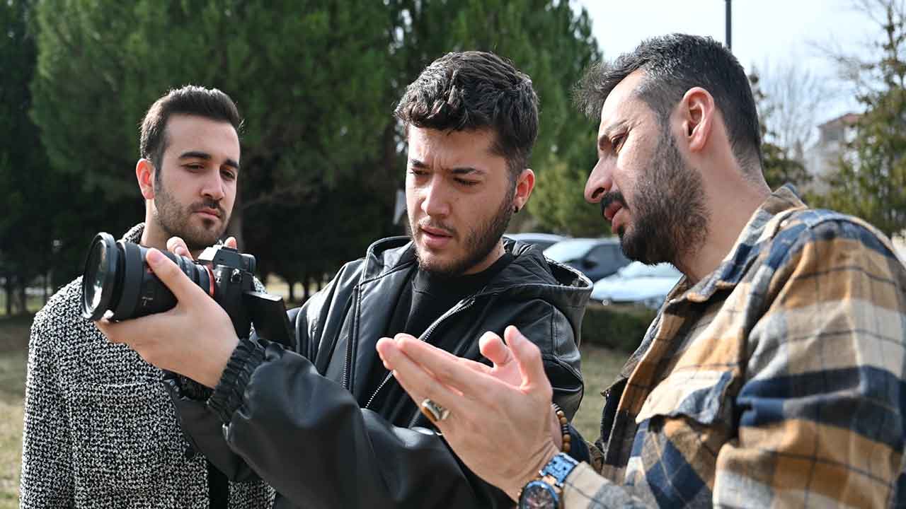 Uşak Üniversitesi’nde Öğrencilere Hem Maaş Hem Meslek Deneyimi