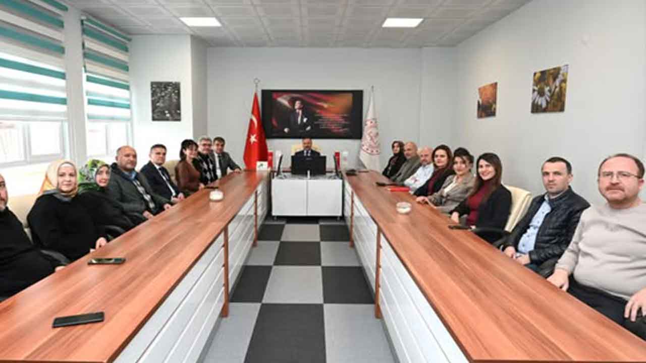 Uşak’ta Milli Eğitimde “İl İzleme ve Değerlendirme Komisyonu Toplantısı” gerçekleşti