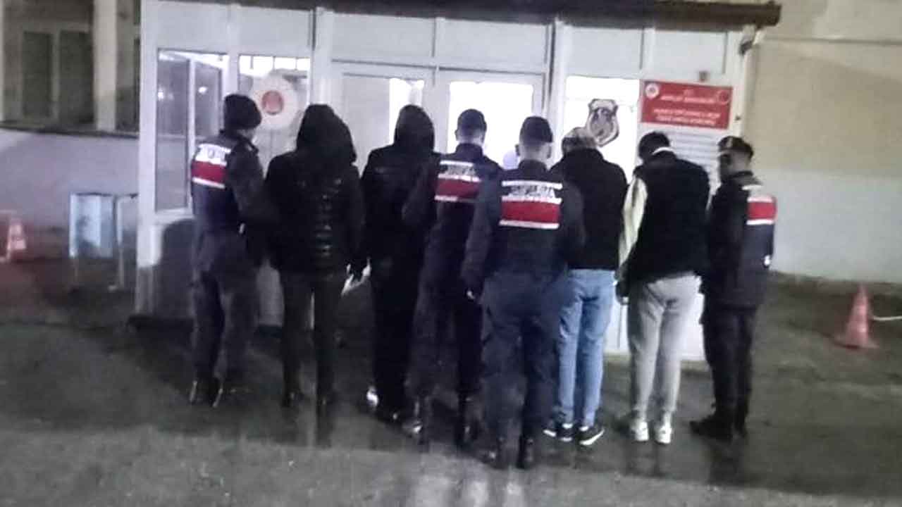 Uşak’ta Tütün Hırsızlığı Operasyonu 4 Kişi Yakalandı