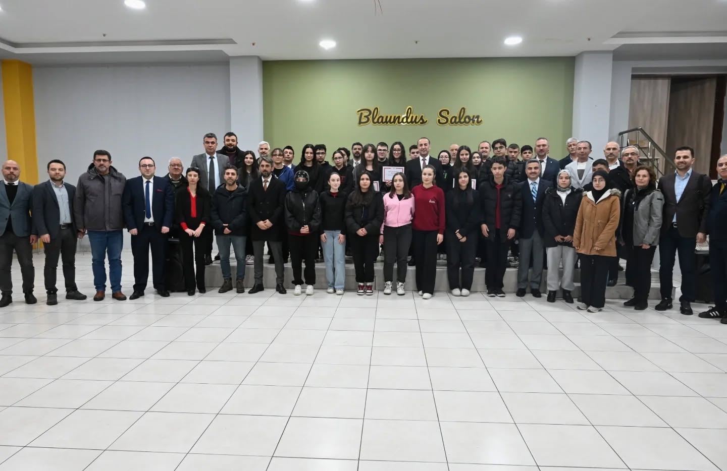 Uşak’ta Mehmet Âkif Rüzgârı Liseler Arası Final Nefes Kesti
