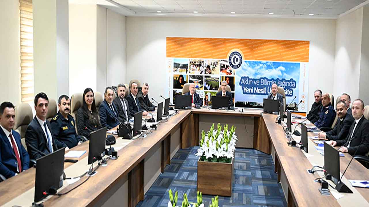 Uşak Üniversitesinde Üniversite Güvenlik Tedbirleri Toplantısı Yapıldı