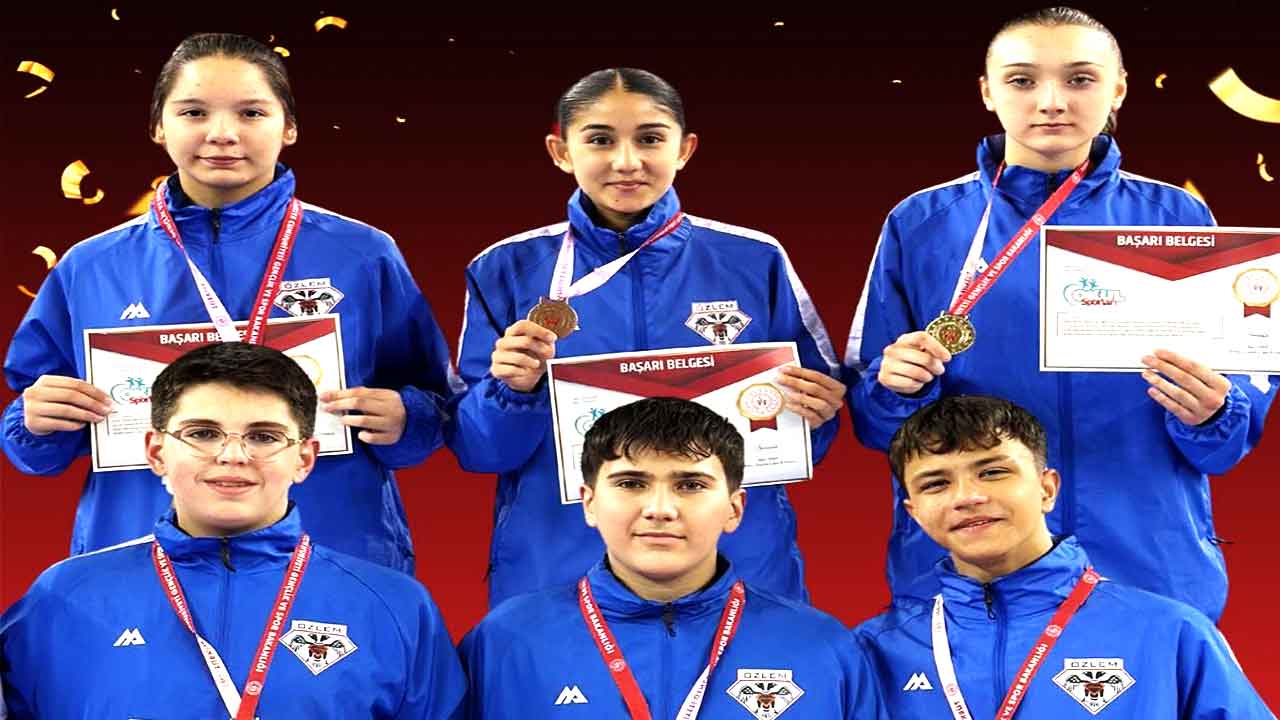 Uşak Karatede Fırtına Gibi Esti: Balıkesir'den 6 Sporcuyla Finallere Yelken Açtılar