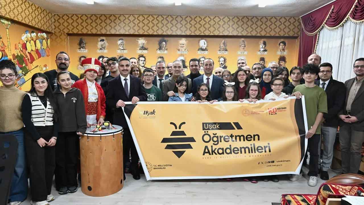 Uşak Öğretmen Akademileri  Kapsamında Müzik Akademisi Düzenlendi