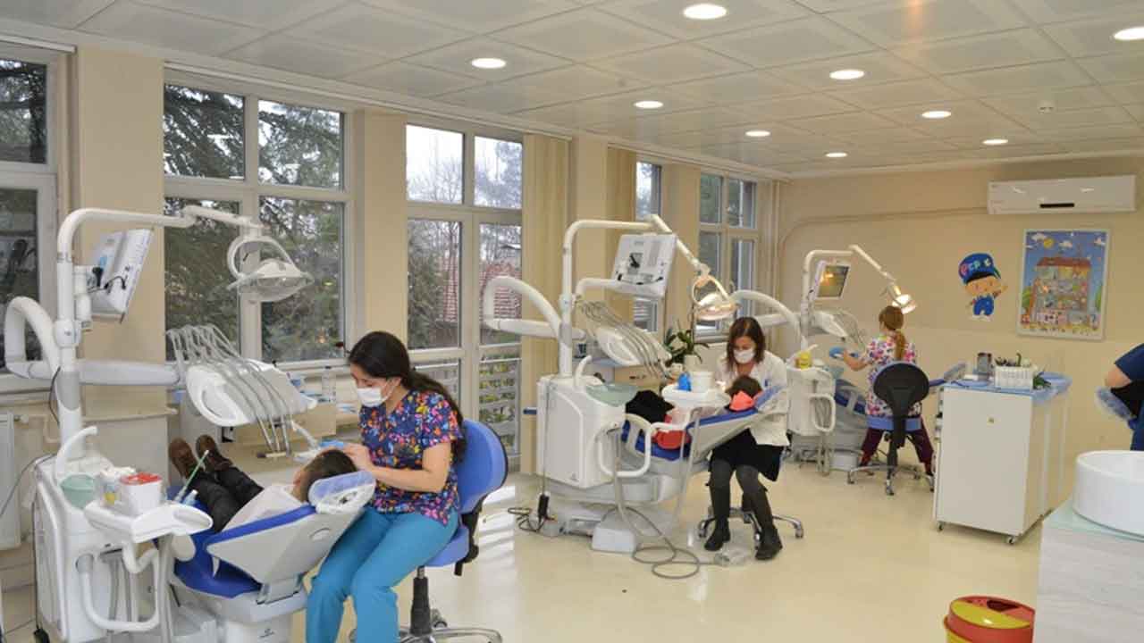 Uşak ADSH’den Sağlık Hamlesi İmplant Tedavisi Yaygınlaşıyor