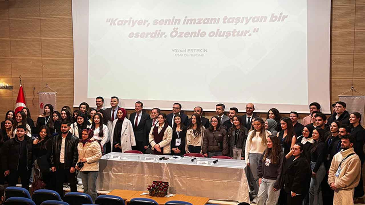 Uşak Üniversitesi "Kariyer Meslekler ve Vergi Bilinci" Etkinliği Düzenlendi
