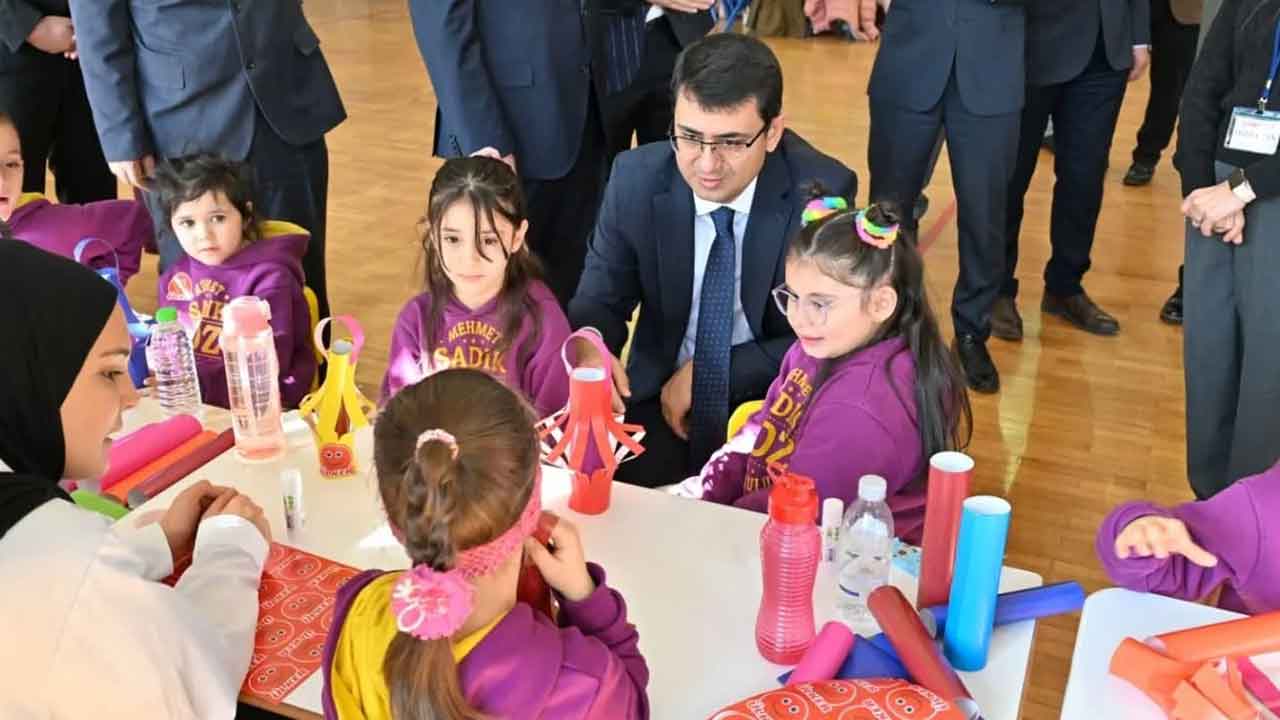 Uşak Valisi Serdar Kartal, Milli Eğitim Müdürlüğü Ramazan Şenliğine Katıldı