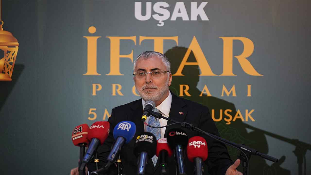 Çalışma ve Sosyal Güvenlik Bakanı Işıkhan, Uşak'ta iftarda konuştu