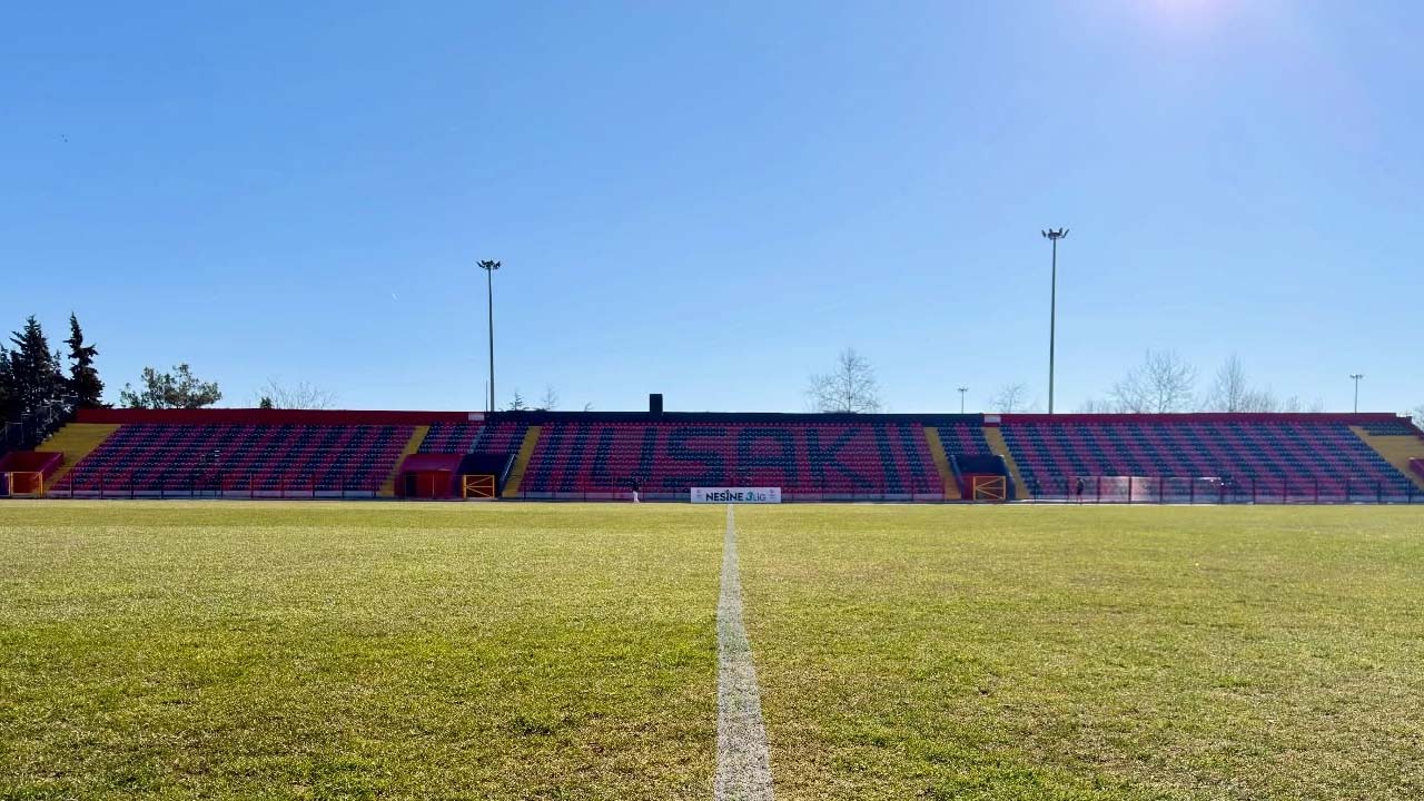 Play-Off Yarışında Kritik Kayıp, Uşakspor Karşıyaka’ya Takıldı