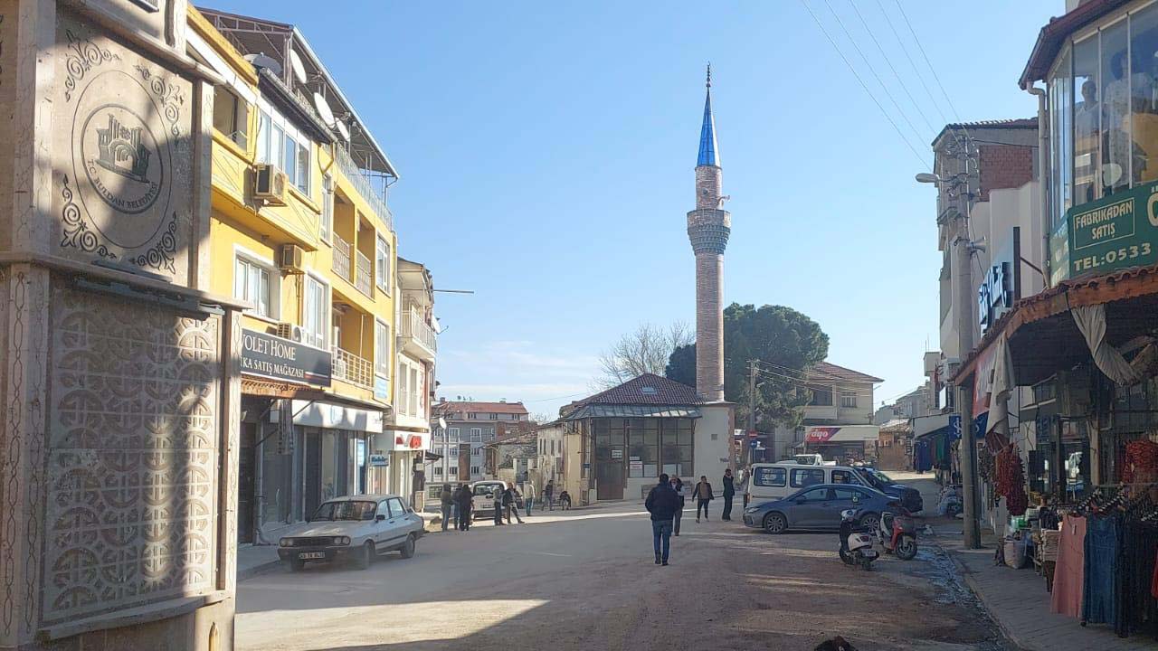 Uşak’ta da Hissedilen Denizli Depremi Korkuttu: Uzmanlardan İlk Açıklama