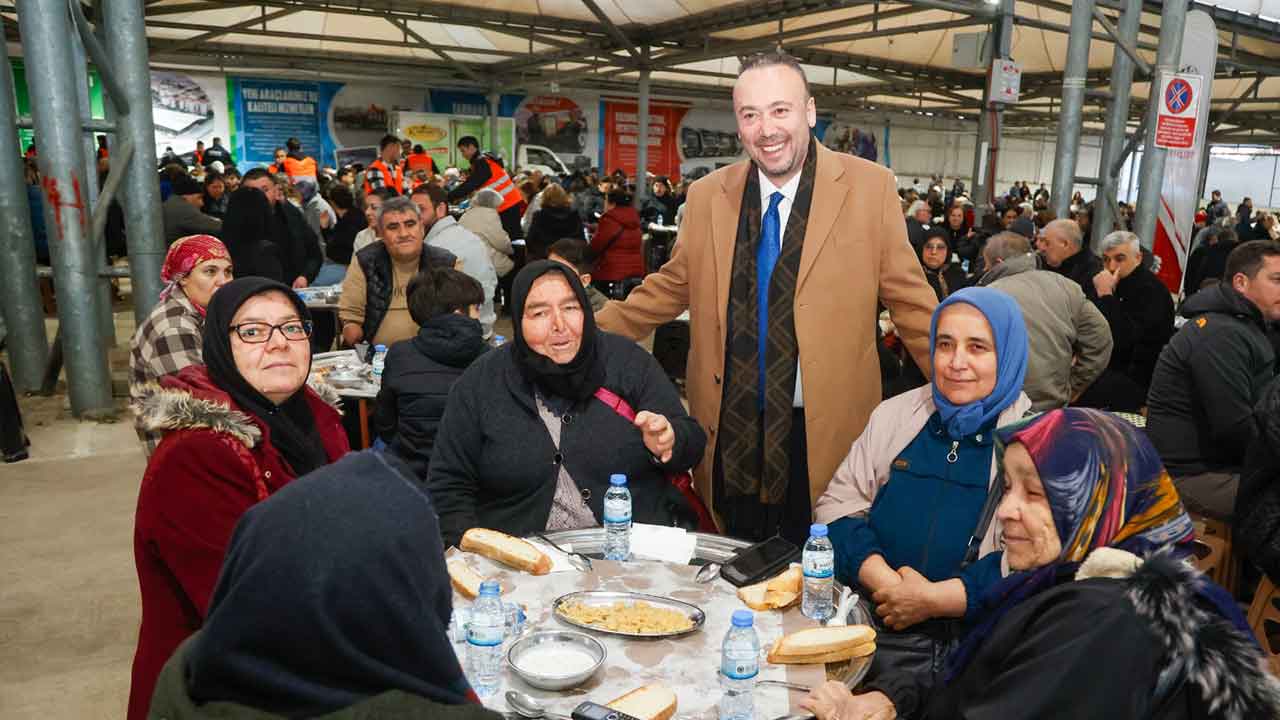 Başkan Yalım ve Ekibi Tüm Gün Çeşitli Etkinliklerde Vatandaşla Bir Araya Geldi
