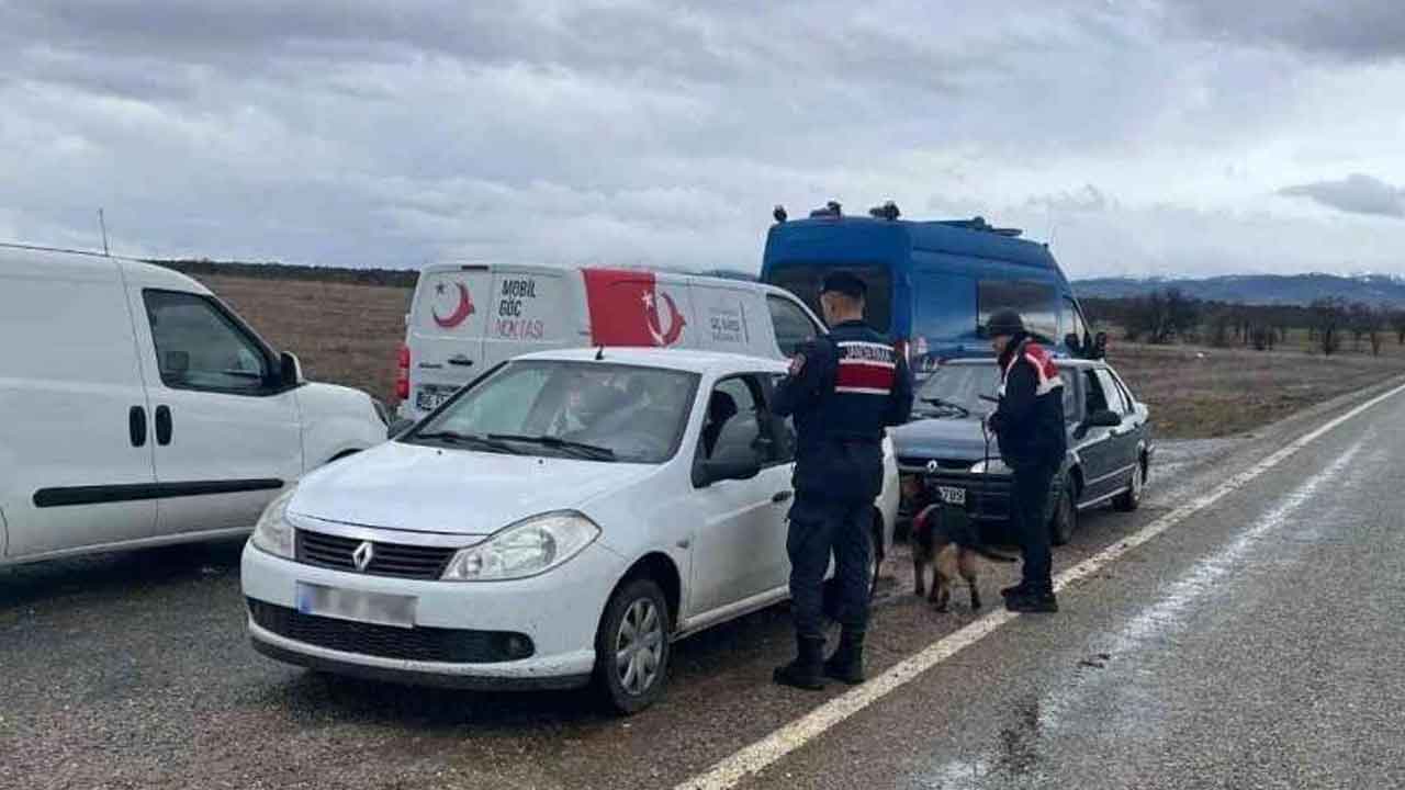 Uşak’ta Düzensiz Göçle Mücadele Devam Ediyor