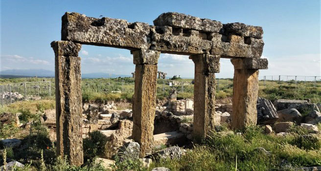 Blaundus Antik Kenti asırlara meydan okuyor