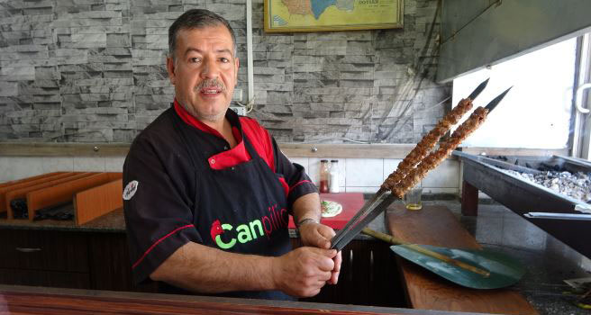 Acılı kebap yiyene uzun hava konseri bedava
