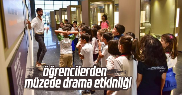 Uşak'ta öğrencilerden müzede drama etkinliği