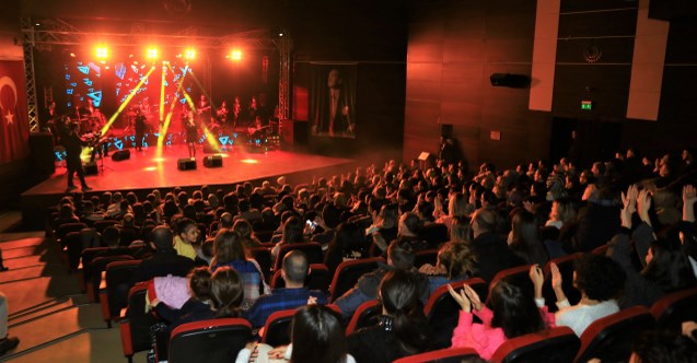 Uşak Belediyesi Kent Orkestrası'ndan Yeni Yıl Konseri