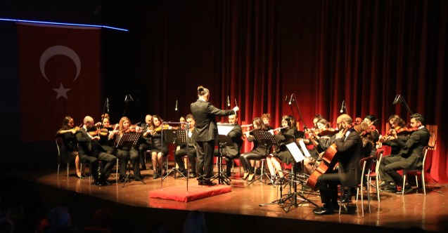 Uşak Belediyesi Oda Orkestrası Klasik Müzik Sevenleri Buluşturdu