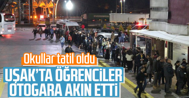 Uşak'ta öğrenciler otogara akın etti