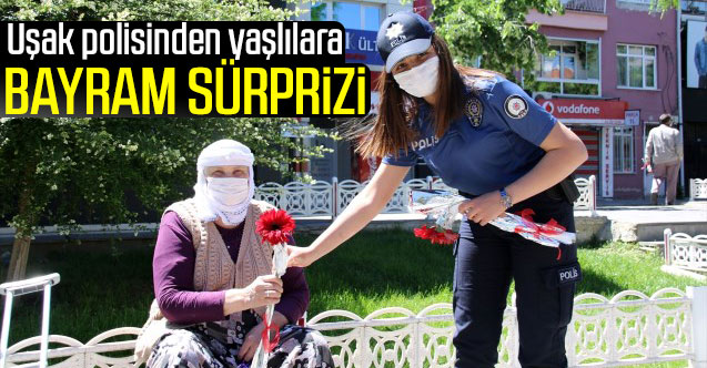 Uşak polisi yaşlıların bayramını kutladı