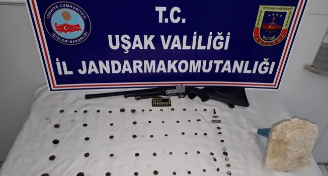 Uşak'ın Banaz ilçesinde 77 sikke ele geçirildi