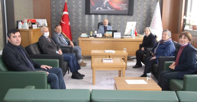 Kurnaz’dan Kanser Haftası ve Otizm ile ilgili açıklama