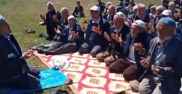 Akkeçili köyünde yağmur duasına çıkıldı