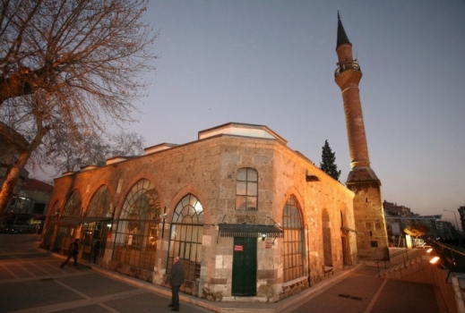 Uşak İl Müftülüğü Duyurdu: Sabah Ezanı Saatinde Düzenleme