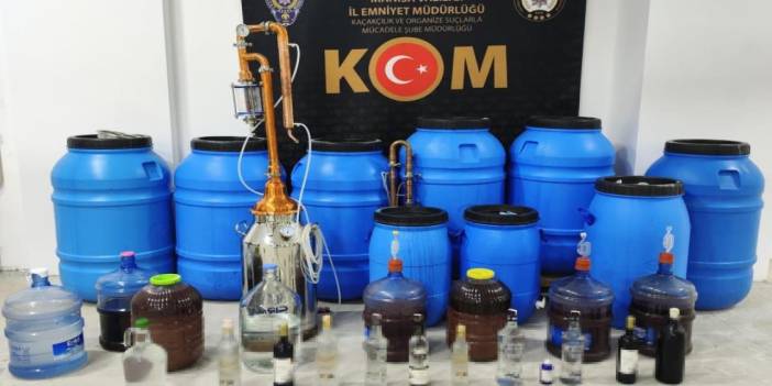 Manisa'da polis 6 ton sahte içki yakaladı!