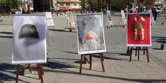 Kütahya'da Filistin'e destek için çağrılı afiş sergisi açıldı!