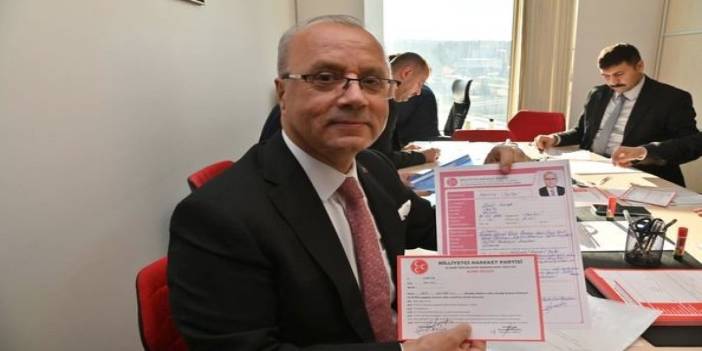 Salihli Belediye Başkanı Kaya 3. dönem için MHP'den adaylık başvurusu yaptı