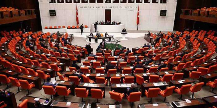 Kütahya Milletvekili Ali Fazıl Kasap CHP'den istifa edip Saadet Partisi'ne geçti