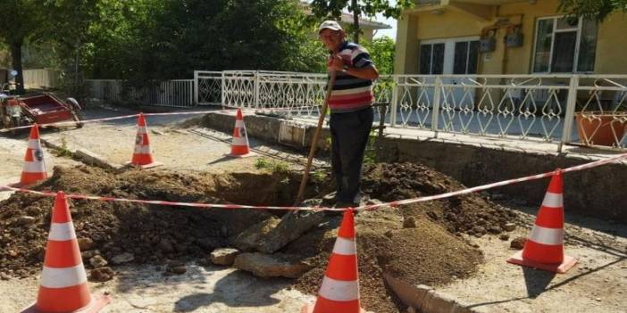 Kütahya Emet’te dağ suyu şebeke hattı zarar gördü