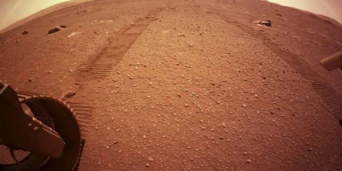 Mars'ta antik göl bulundu