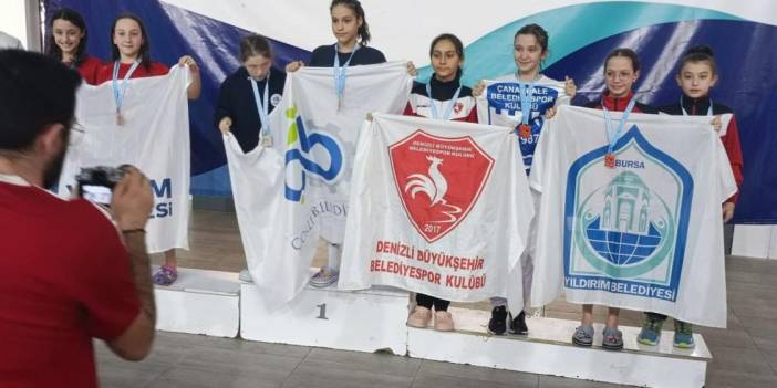 Denizli Büyükşehir sporcuları kış şampiyonasını boş geçmedi!