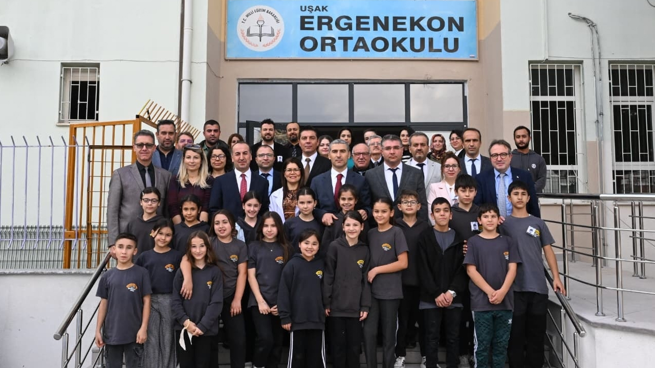 vali-ziyaret1.jpg